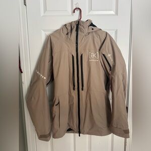NEW Burton AK GORE-TEX Cyclic Snowboard Jacket Mens Large Tan